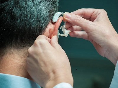 Learn the Difference Between Basic and Advanced Hearing Aids